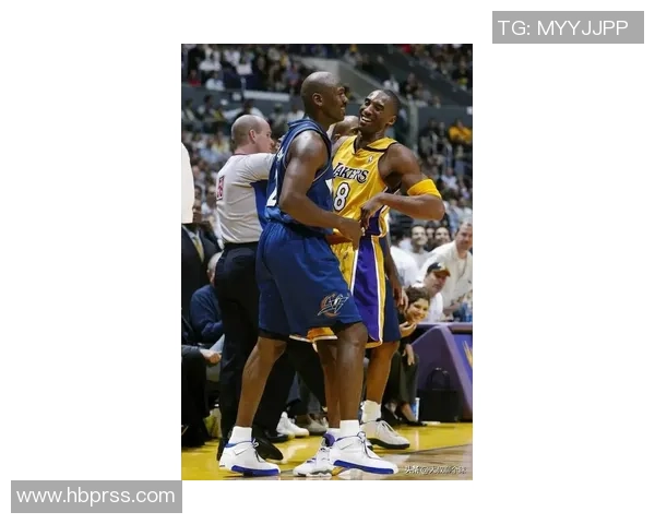 乔丹与科比传奇对决回顾：篮球历史上的巅峰时刻与影响力分析