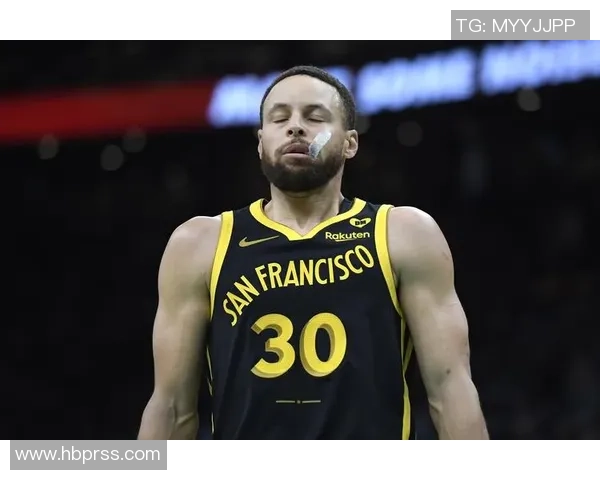 勇士与鹈鹕激战四月末季后赛争夺战精彩回顾与分析