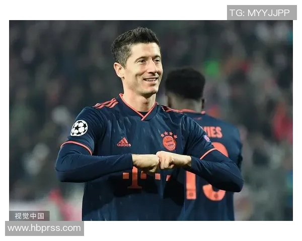 莱万状态火热欧冠赛场大放异彩射手榜领跑引发关注